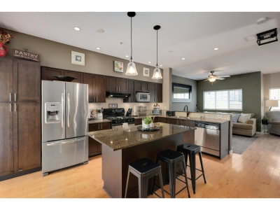 21535 88 Avenue | Langley British Columbia | Slide Image Three