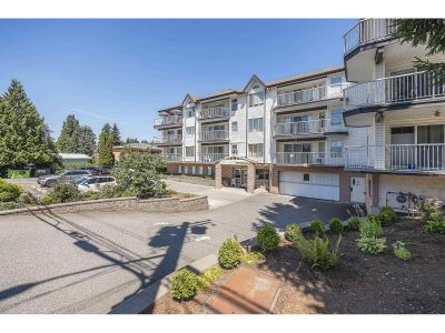 33535 KING Road | Abbotsford British Columbia | Slide Image Two