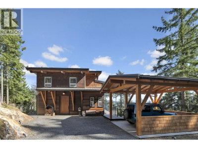 687 CHANNELVIEW Drive | Bowen Island British Columbia | Slide Image One