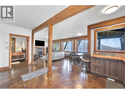 687 CHANNELVIEW Drive | Bowen Island British Columbia | Slide Image Twenty-four
