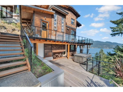 687 CHANNELVIEW Drive | Bowen Island British Columbia | Slide Image Thirty-two