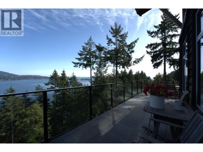 687 CHANNELVIEW Drive | Bowen Island British Columbia | Slide Image Thirty-five