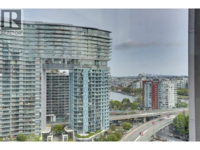 1009 EXPO Boulevard | Vancouver British Columbia | Slide Image Twenty