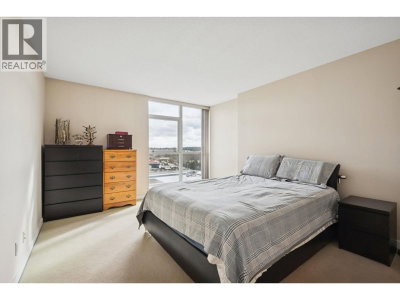 2225 HOLDOM Avenue | Burnaby British Columbia | Slide Image Twelve