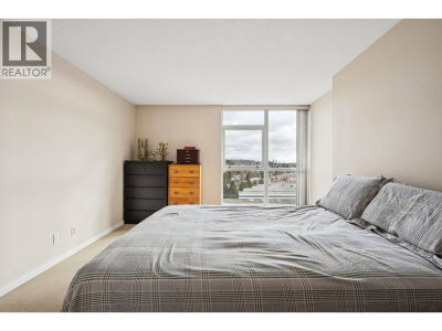 2225 HOLDOM Avenue | Burnaby British Columbia | Slide Image Thirteen