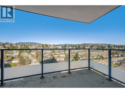 2225 HOLDOM Avenue | Burnaby British Columbia | Slide Image Seventeen