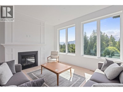 3385 MAMQUAM Road | Squamish British Columbia | Slide Image Twelve