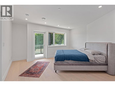3385 MAMQUAM Road | Squamish British Columbia | Slide Image Twenty-three