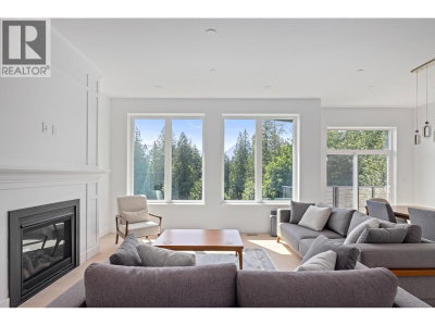 3385 MAMQUAM Road | Squamish British Columbia | Slide Image Four