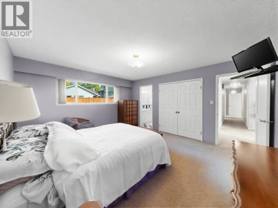 524 LYN Court | Coquitlam British Columbia | Slide Image Twelve
