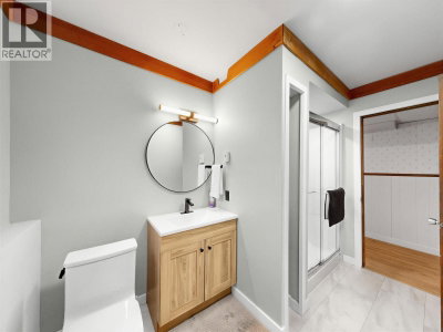 524 LYN Court | Coquitlam British Columbia | Slide Image Eighteen