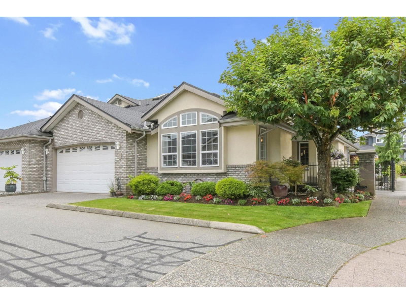 32777 CHILCOTIN Drive Abbotsford British Columbia, V2T 5W4 - 3 Bedrooms Condo For Sale