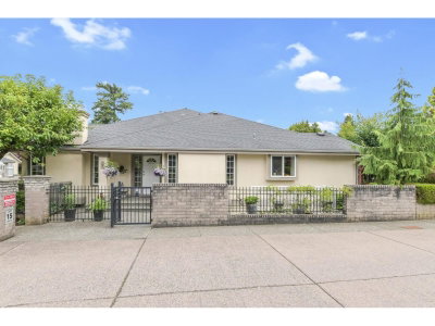 32777 CHILCOTIN Drive | Abbotsford British Columbia | Slide Image Two