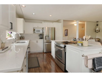 32777 CHILCOTIN Drive | Abbotsford British Columbia | Slide Image Nine