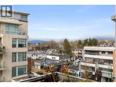 2228 BROADWAY | Vancouver British Columbia | Slide Image Twenty