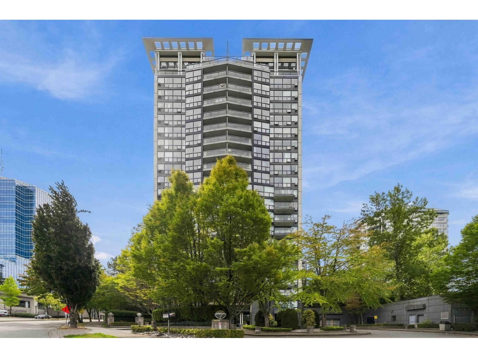 10899 UNIVERSITY Drive, Surrey, British Columbia V3T 5V2