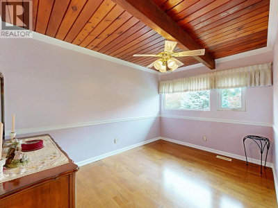 901 DUNDONALD Drive | Port Moody British Columbia | Slide Image Twenty-one