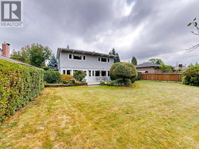901 DUNDONALD Drive | Port Moody British Columbia | Slide Image Thirty-one