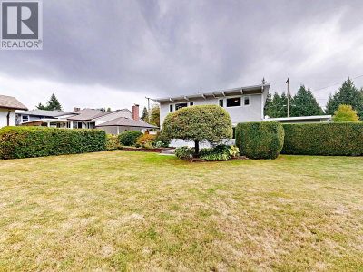901 DUNDONALD Drive | Port Moody British Columbia | Slide Image Thirty-two