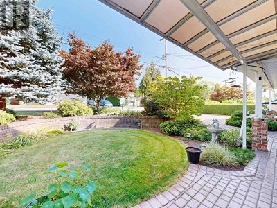 901 DUNDONALD Drive | Port Moody British Columbia | Slide Image Thirty-five