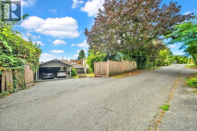 1433 KINGS Avenue | West Vancouver British Columbia | Slide Image Thirty-one