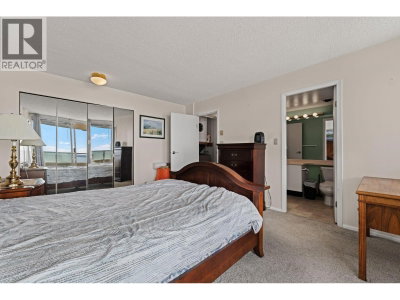 2203 BELLEVUE Avenue | West Vancouver British Columbia | Slide Image Thirteen