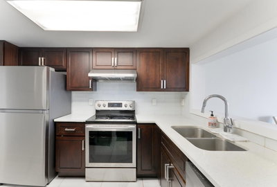 14881 103A Avenue | Surrey British Columbia | Slide Image Eight