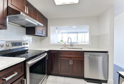 14881 103A Avenue | Surrey British Columbia | Slide Image Nine