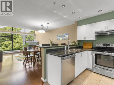 225 NEWPORT Drive | Port Moody British Columbia | Slide Image One