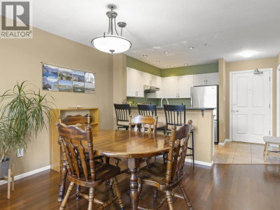 225 NEWPORT Drive | Port Moody British Columbia | Slide Image Thirteen