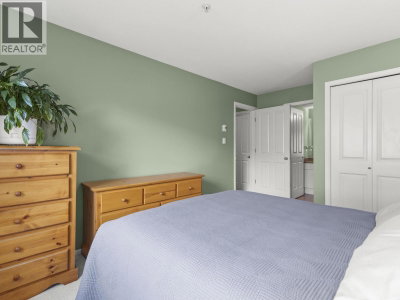 225 NEWPORT Drive | Port Moody British Columbia | Slide Image Twenty