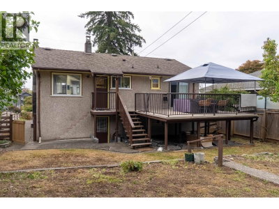 234 ST. JAMES Road | North Vancouver British Columbia | Slide Image Twenty-one
