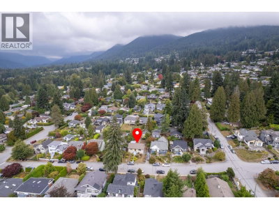 234 ST. JAMES Road | North Vancouver British Columbia | Slide Image Thirty-three