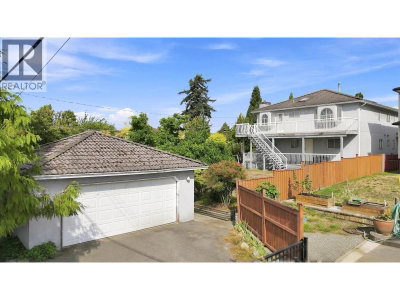 1708 PRESTWICK Drive | Vancouver British Columbia | Slide Image Thirty-four
