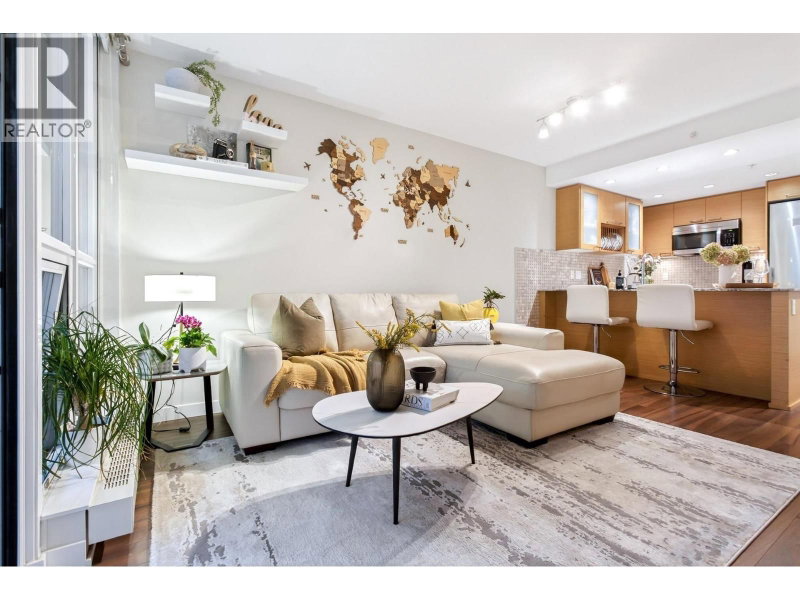 135 17 Street North Vancouver British Columbia, V7L 0C4 - 1 Bedroom Condo For Sale