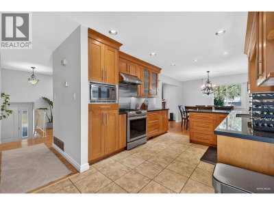 3380 GLASGOW Street | Port Coquitlam British Columbia | Slide Image Thirteen