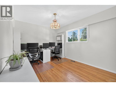 3380 GLASGOW Street | Port Coquitlam British Columbia | Slide Image Eighteen