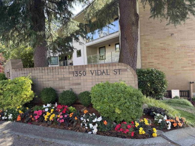 1350 VIDAL Street | White Rock British Columbia | Slide Image Two