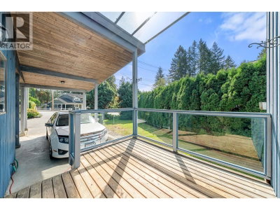 3833 LYNN VALLEY Road | North Vancouver British Columbia | Slide Image Sixteen