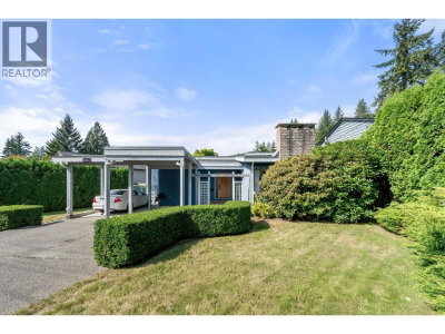 3833 LYNN VALLEY Road | North Vancouver British Columbia | Slide Image Thirty-seven
