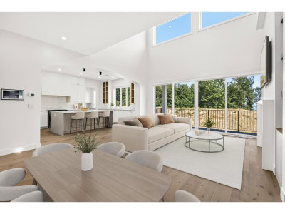 35437 VERADO Court | Abbotsford British Columbia | Slide Image Eighteen
