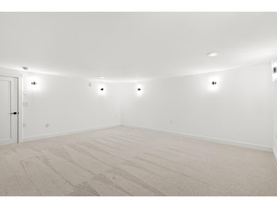 35437 VERADO Court | Abbotsford British Columbia | Slide Image Thirty