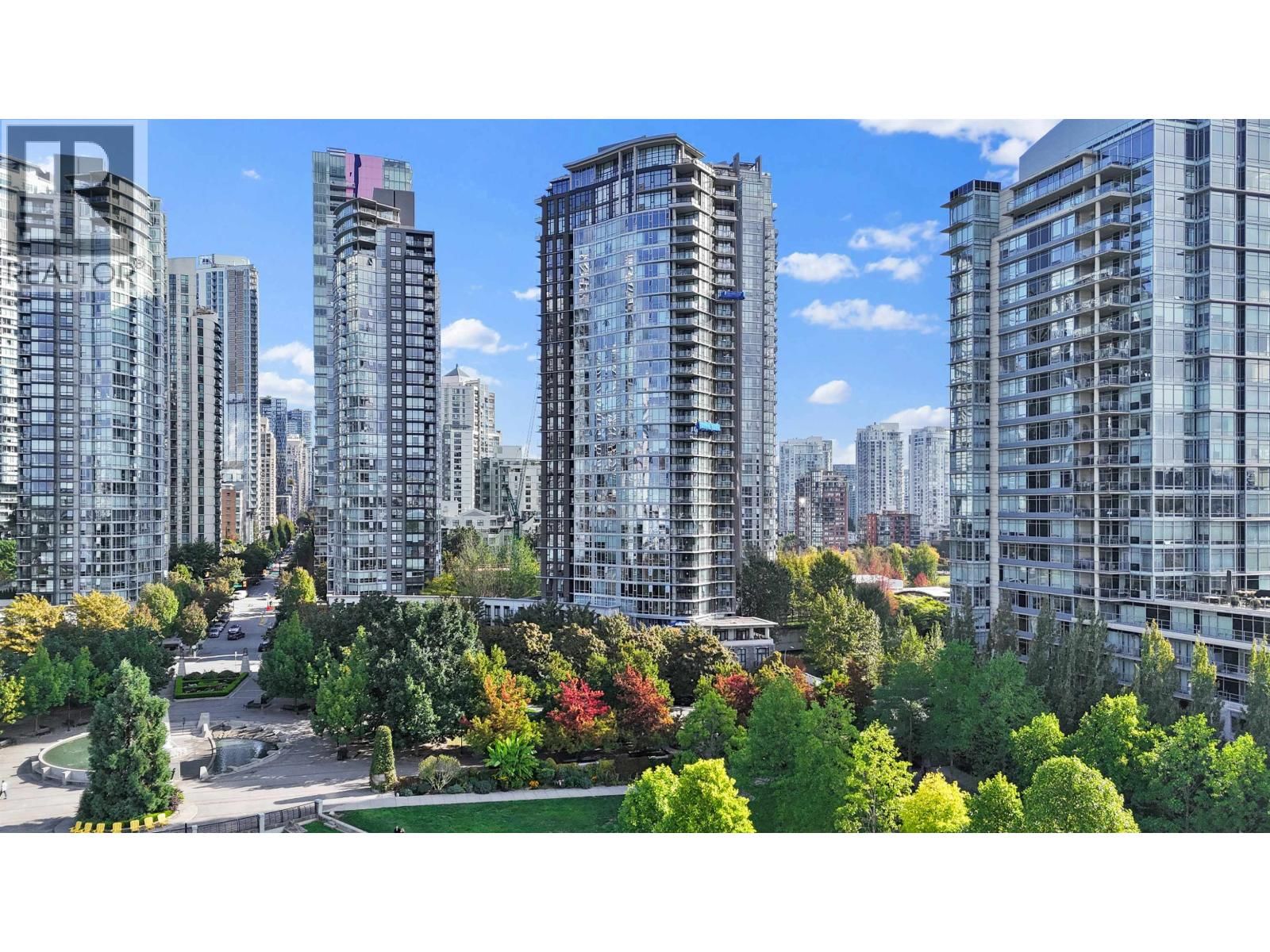 455 BEACH Crescent, Vancouver, British Columbia V6Z 3E5