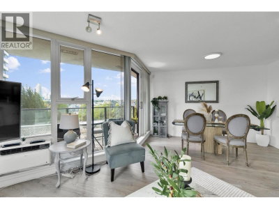 455 BEACH Crescent | Vancouver British Columbia | Slide Image Four