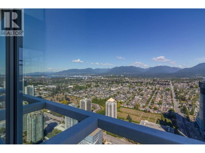 4485 SKYLINE Drive | Burnaby British Columbia | Slide Image Twenty-four