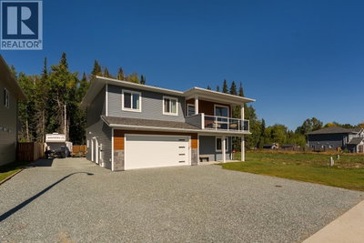 7124 HILLU Road | Prince George British Columbia | Slide Image Two