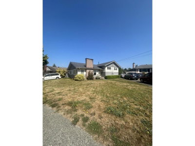 46267 BROOKS Avenue | Chilliwack British Columbia | Slide Image Two