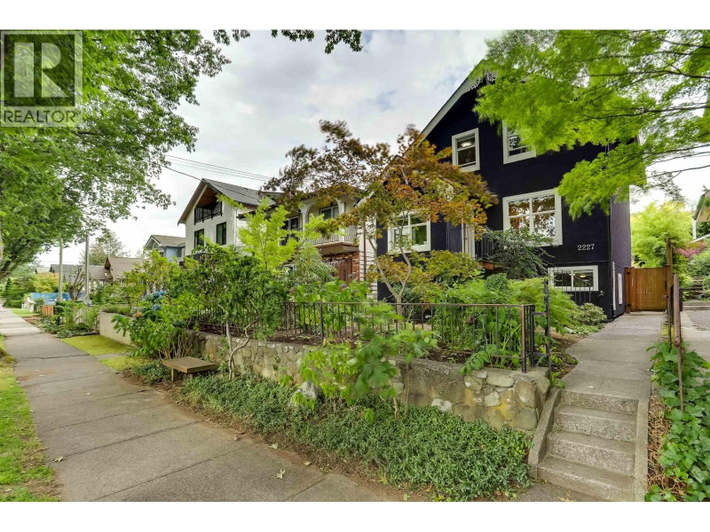 2227 7TH Avenue Vancouver British Columbia, V5N 1S8 - 3 Bedrooms Home For Sale