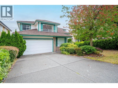 1683 KINGFISHER Crescent | Coquitlam British Columbia | Slide Image One