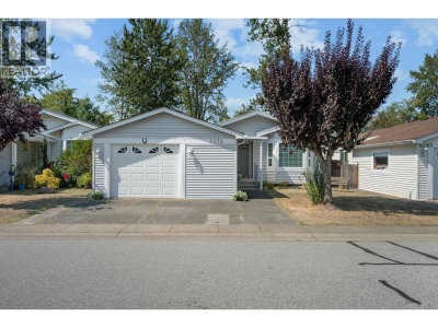 5379 REGATTA Way | Delta British Columbia | Slide Image Three